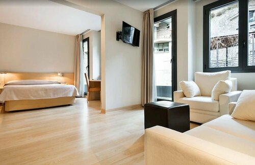 Hotel Palome, Забронировать Отель Ла-Масана Вальнорд