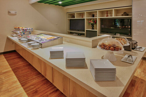 Holiday Inn Roswell by IHG, Забронировать Отель Отели Нью-Мексико с бассейном, Бассейн