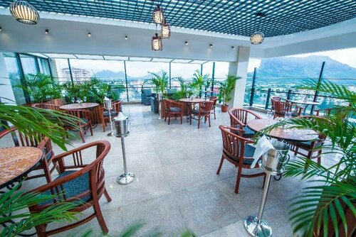 Palms Hotel, Rezerwuj Hotel Quatre Bornes Central Mauritius
