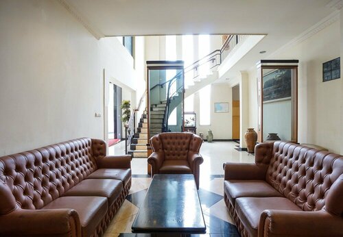 Yuta, Book Hotel Hoteller i Sulawesi med parkering, Parkering