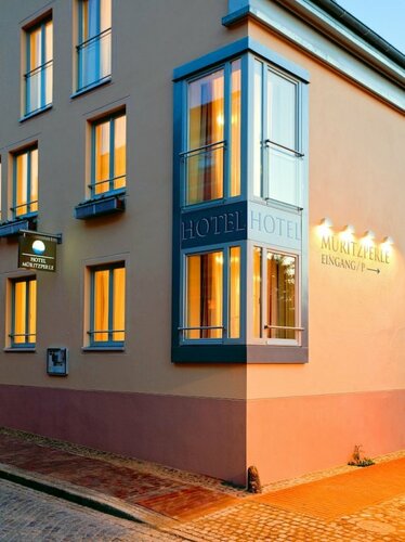 Müritzperle, Забронировать Отель Варен Мюриц, рядом с Музей естественной истории Müritzeum