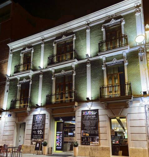 Urban Youth Hostel, Забронировать Хостел Недорогие отели Коста-де-Валенсии, недорогие