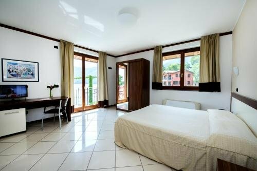 La Sibilla Cusiana, Prenota Hotel Pettenasco Lago di Orta