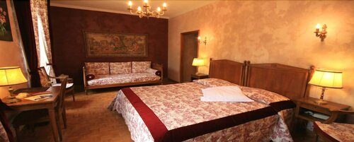 Logis Hostellerie Du Grand Duc hôtel restaurant, Book Hotel Gincla Corbières