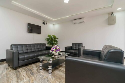 RedDoorz Plus near Eka Hospital BSD 5, Đặt Khách sạn Khách sạn Giá rẻ tại Dadap