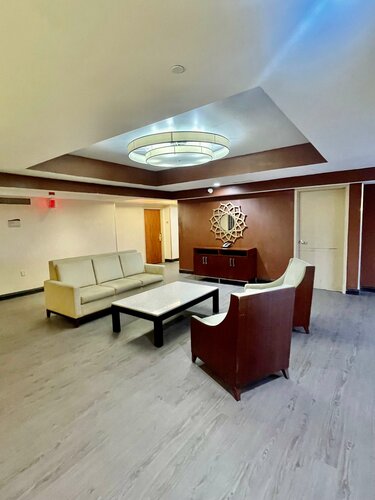 Brandywine Plaza Hotel, Забронировать Отель  