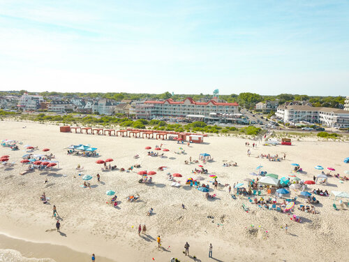 Montreal Beach Resort, Забронировать Курортный отель Отели Кейп-Мей с парковкой, Парковка