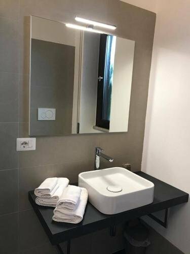 Four Rooms Guesthouse, Забронировать Отель Ористано Южная Сардиния