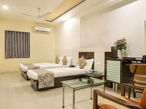 Hotel Satkar, Book Hotel Surat Gujarat