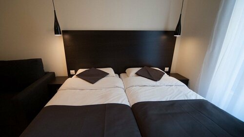 Central Hotel, Забронировать Отель Отели в центре Ним с завтраком, отели в центре Ним с завтраком