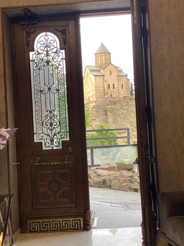 Hotel Aivani Old Tbilisi, Забронировать Отель Авлабари Тбилиси, рядом с Кинотеатр Руставели