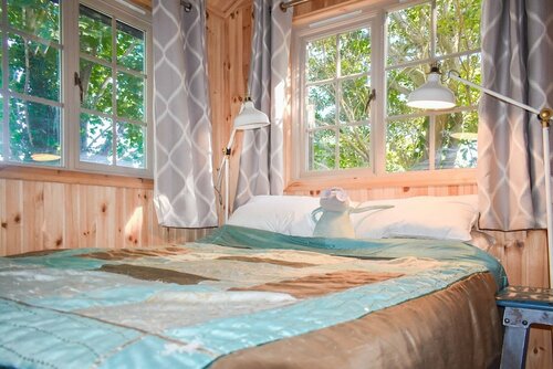 Rustic Cabin Getaway in Brighton, Забронировать Дом для отпуска Виллы Брайтона, Вилла