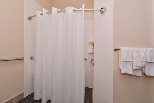 Candlewood Suites Austin Airport by IHG, Rezerwuj Hotel Hotele w Austin z basenem, Basen