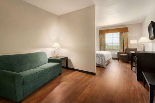 Days Inn & Suites by Wyndham San Antonio near Frost Bank Center, Réserver Hôtel San Antonio Bexar County