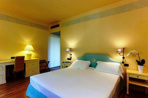 TH Tirrenia - Green Park Resort, Buchen Sie Resort Tirrenia Pisa