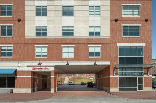 Hampton Inn Portland Downtown Waterfront, Забронировать Отель Отели Портленда с завтраком, Завтраки
