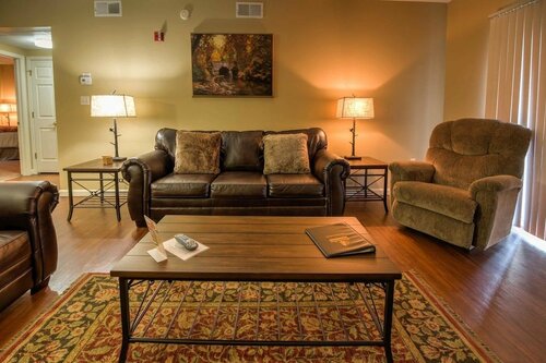 Whispering Pines 234, Забронировать Апартаменты/квартира Отели Great Smoky Mountains National Park с парковкой, Парковка