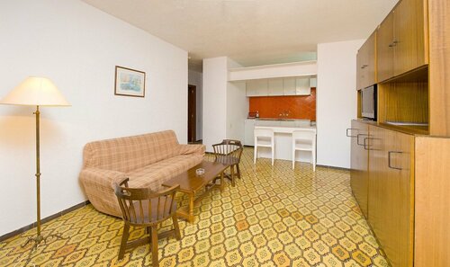 Apartamentos Cala LLonga Playa, Book Apartment Hotels in Ibiza with Parking, Parking