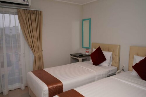 Aruuman Simpang Lima, Buchen Sie Hotel Semarang Central Java