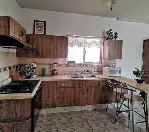 La Casa Rosa Monterrey, Забронировать Дом для отпуска Коттеджи Монтеррей, Коттедж