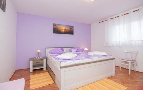 Tonka - 150 m From Beach - A1 Prizemlje, Prenota Hotel Jelsa 