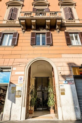 Little Rose Rooms, Book Hotel Rom Lazio