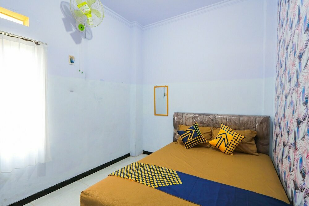OYO 90684 Happy Homestay Syariah