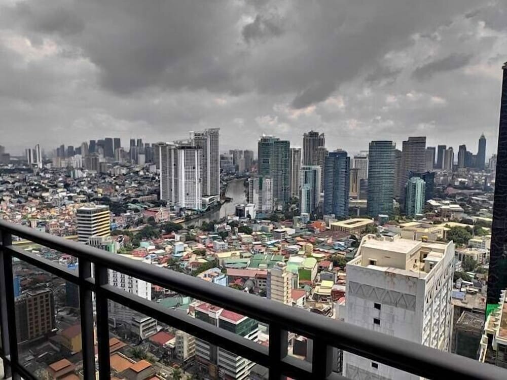 Seven Doors in Gramercy Makati