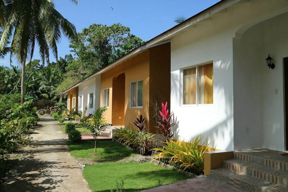 Celvis Vacation Cottages