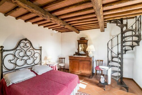 Agriturismo La Sala, Book Hotel Hoteller i Chianti med parkering, Parkering