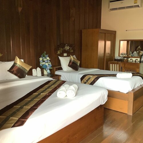 Mitkhoonyoum Hotel, Забронировать Отель Ban Khun Yuam 