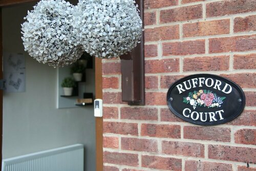 Rufford Court, Book Hotel 3-stjernede hoteller i Nottingham, 3*