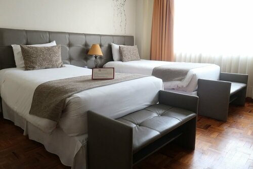Embassy Quito, Réserver Hôtel Hôtels à Sierra avec parking, Parking