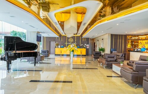 Grand Gold Hotel, Забронировать Отель Дананг Дананг муниципалитет, рядом с Пляж Сон Тра