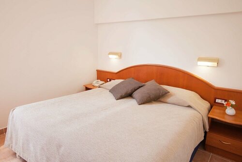 Hotel Odisej, Prenota Hotel Pomena 