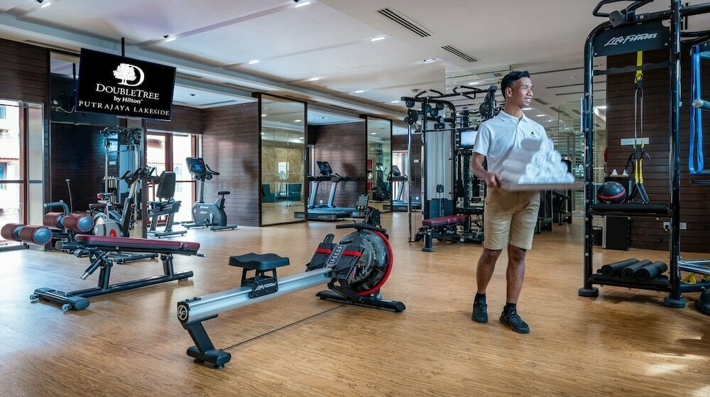 DoubleTree by Hilton Putrajaya Lakeside