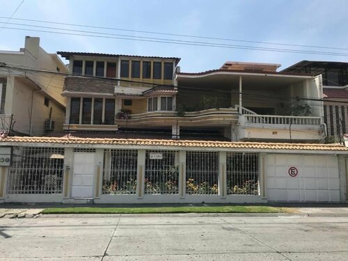 Villa Garza Inn, Book Villa Sommerhuse i Guayas, Hytte