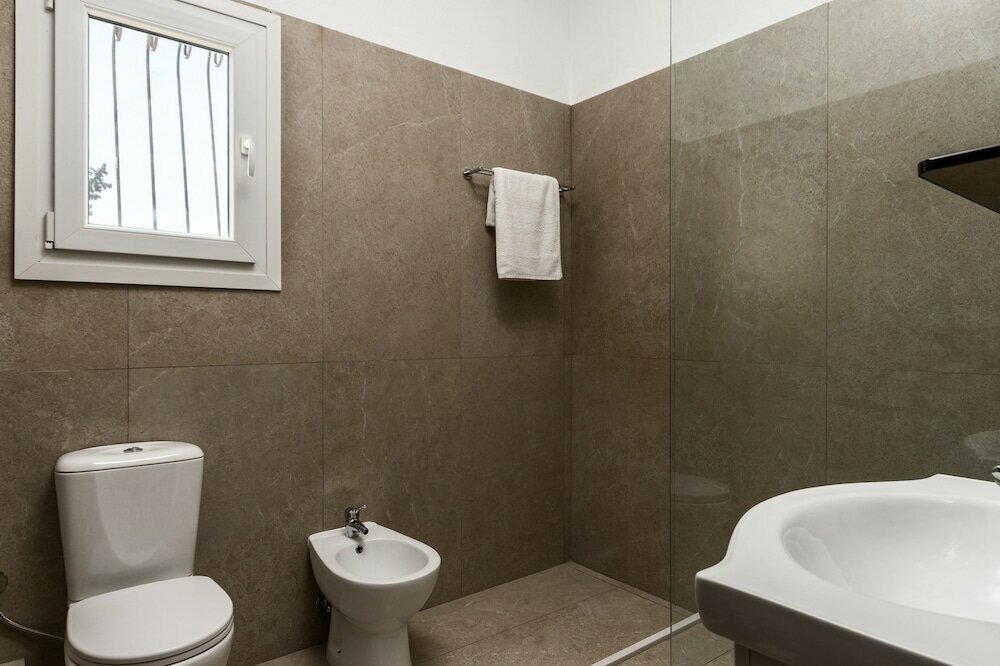 Villa Anastasia with Private Pool & Outdoor Spa Tub