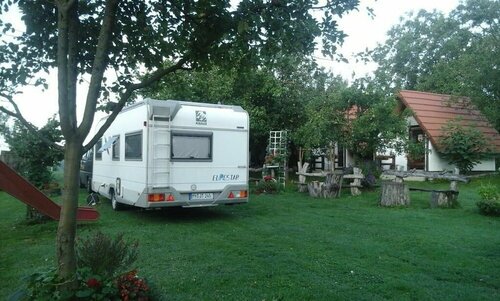 Camping Lukač, Réserver Hôtel Hôtels à Sisak-Moslavina County avec parking, Parking