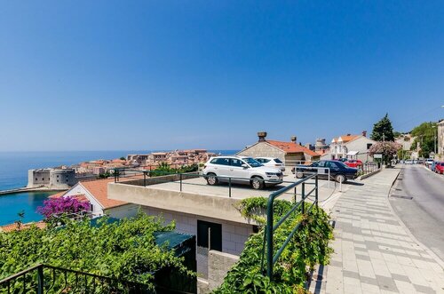 Ploce Apartments - Kate, Забронировать Апартаменты/квартира Отели Региона Дубровника с парковкой, Парковка