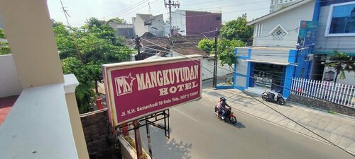 Mangkuyudan Hotel Solo, Đặt Khách sạn Lawean Central Java