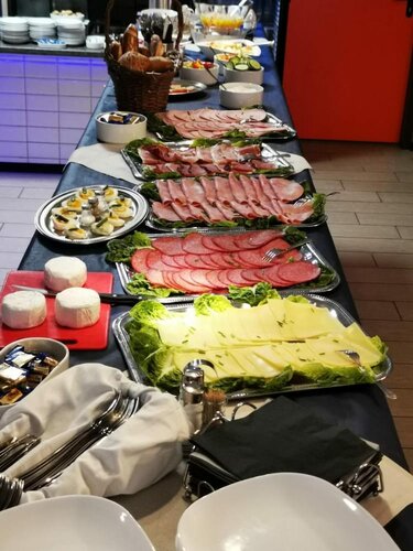 Augustus Hotel Bernkastel - Comfortable Budget Hotel, Забронировать Отель Отели Бернкастель-Кус с завтраком, Завтраки