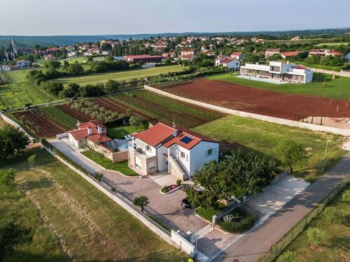 Luxurious Villa in Lavanda in Kanfanar, Book Hotel Kanfanar Central Istria