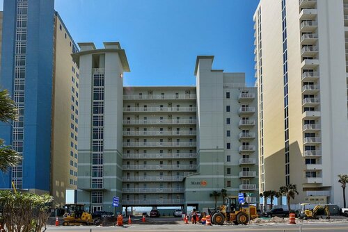 Marisol Condominiums by Book That Condo, Забронировать Отель Отели Бей-Каунти с парковкой, Парковка