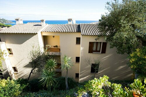 Apartment with a Breathtaking View, Забронировать Апартаменты/квартира Калелья-де-Палафрухель Baix Empordà
