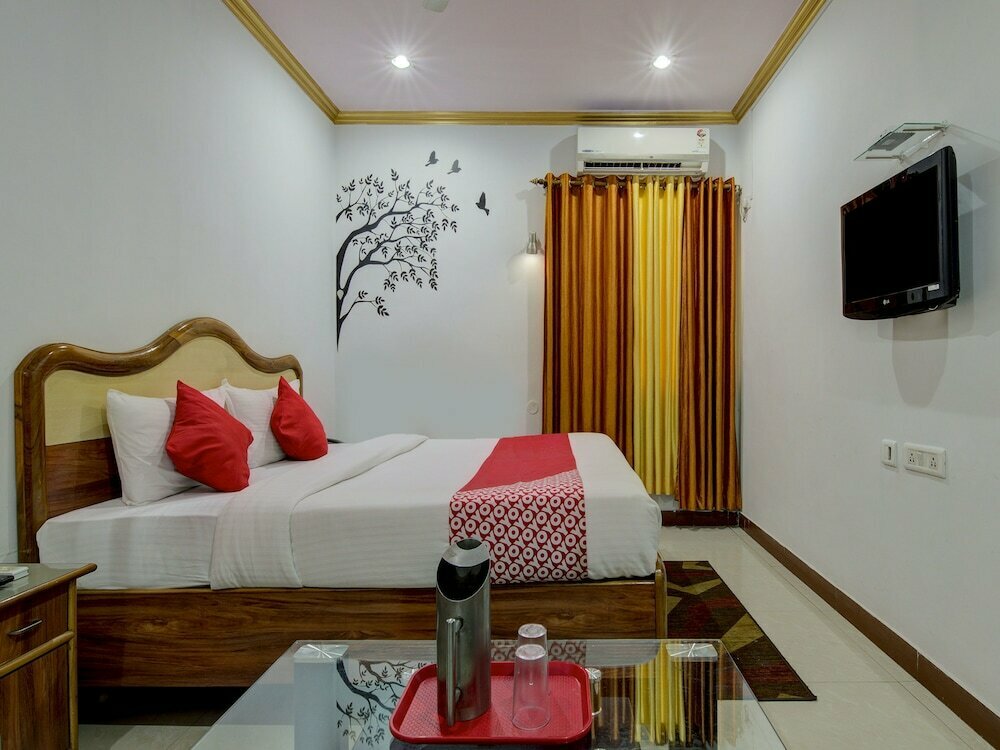 FabExpress Sunraj Residency