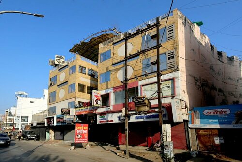 OYO 26453 Raja, Забронировать Отель Биласпур 