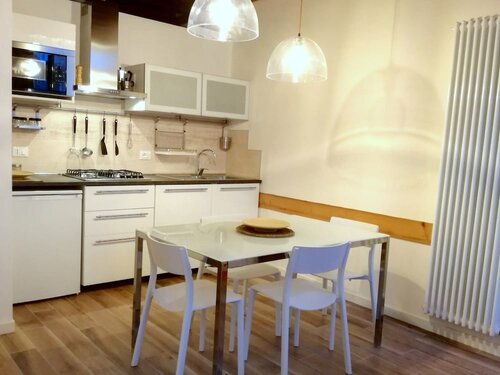 Grimaldi Apartments - Casa di Emma, Забронировать Апартаменты/квартира Сан-Поло Венеция
