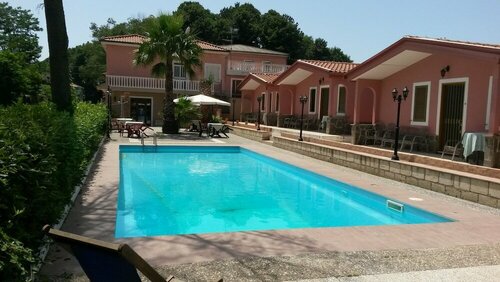 Hotel La Pineta, Book Hotel Spilinga Calabrien