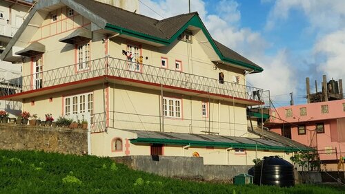 ChandraSobana, Забронировать Гостевой дом Отели Округа Галле с парковкой, Парковка